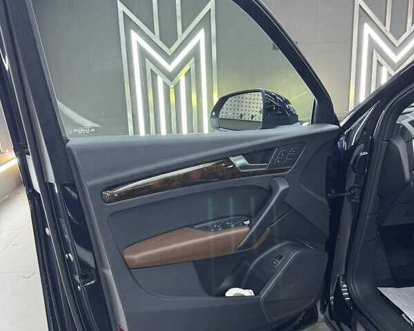 Синий Ауди Ку 5, объемом двигателя 1.98 л и пробегом 129 тыс. км за 24350 $, фото 2 на Automoto.ua