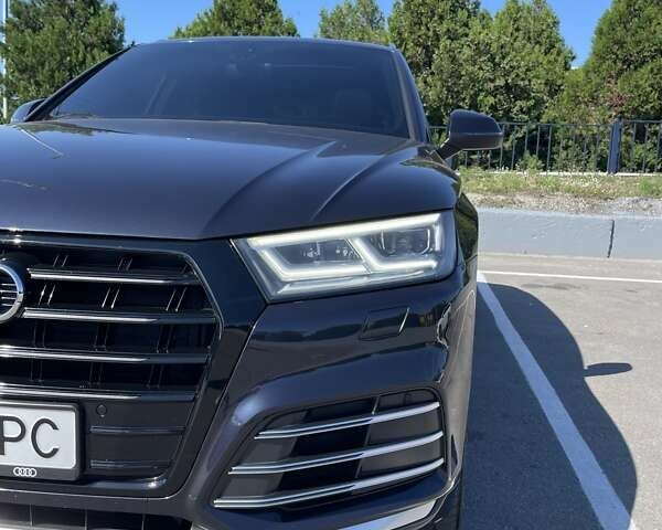 Синий Ауди Ку 5, объемом двигателя 1.98 л и пробегом 190 тыс. км за 26000 $, фото 19 на Automoto.ua