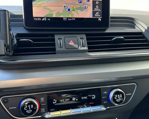 Синий Ауди Ку 5, объемом двигателя 1.97 л и пробегом 230 тыс. км за 27900 $, фото 41 на Automoto.ua