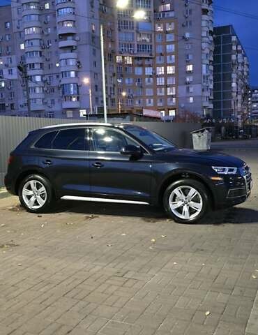 Синий Ауди Ку 5, объемом двигателя 2 л и пробегом 150 тыс. км за 22500 $, фото 17 на Automoto.ua