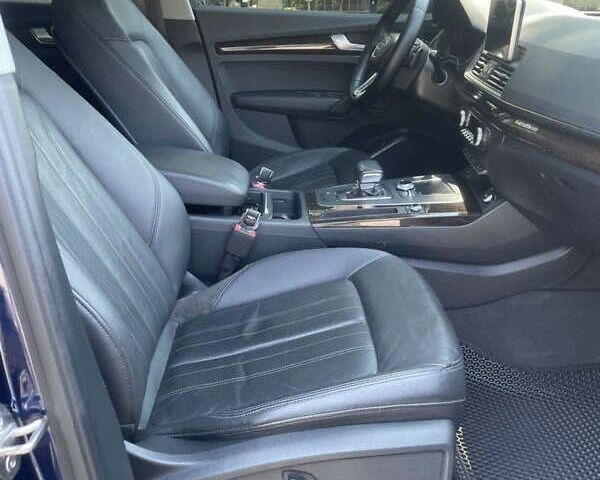 Синій Ауді Ку 5, об'ємом двигуна 2 л та пробігом 140 тис. км за 18200 $, фото 16 на Automoto.ua