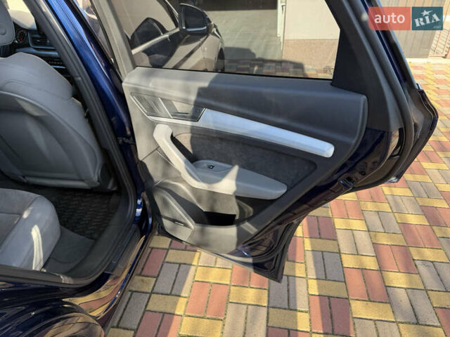 Синий Ауди Ку 5, объемом двигателя 1.97 л и пробегом 113 тыс. км за 37200 $, фото 6 на Automoto.ua