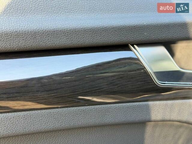 Синій Ауді Ку 5, об'ємом двигуна 1.98 л та пробігом 130 тис. км за 28000 $, фото 39 на Automoto.ua