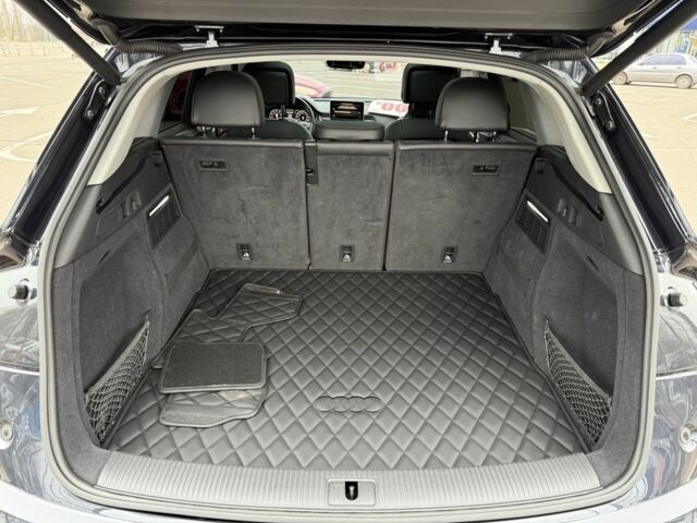 Синий Ауди Ку 5, объемом двигателя 2 л и пробегом 105 тыс. км за 24200 $, фото 15 на Automoto.ua