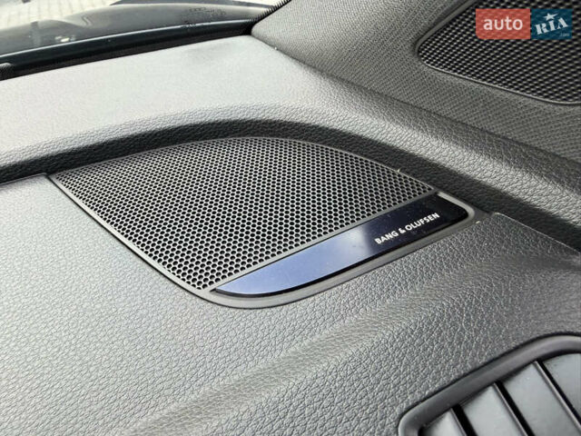 Синий Ауди Ку 5, объемом двигателя 2 л и пробегом 177 тыс. км за 24799 $, фото 82 на Automoto.ua