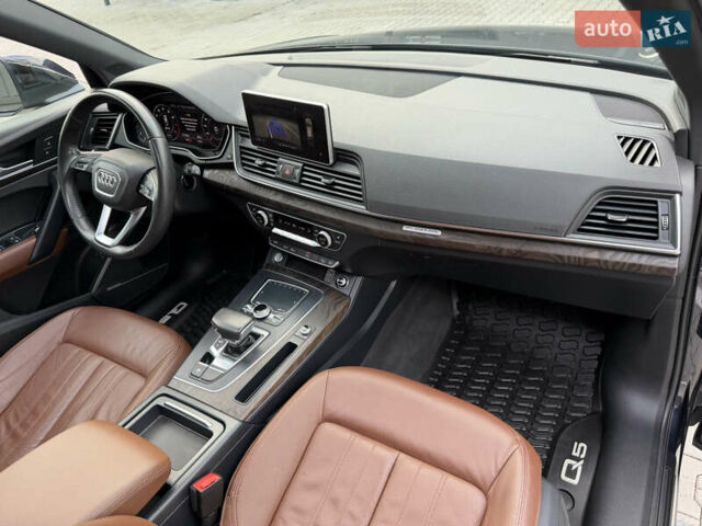 Синий Ауди Ку 5, объемом двигателя 2 л и пробегом 177 тыс. км за 24799 $, фото 81 на Automoto.ua