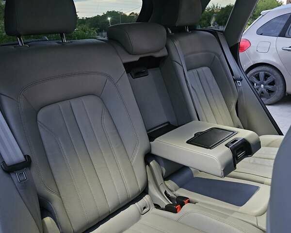 Синий Ауди Ку 5, объемом двигателя 1.98 л и пробегом 80 тыс. км за 33900 $, фото 14 на Automoto.ua