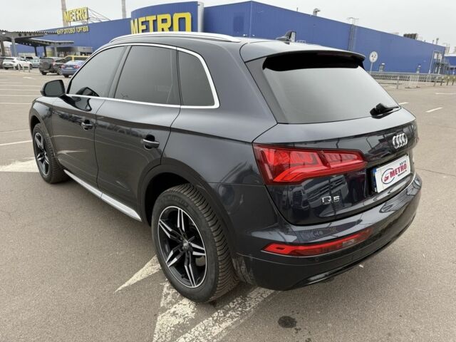 Синий Ауди Ку 5, объемом двигателя 2 л и пробегом 105 тыс. км за 24200 $, фото 3 на Automoto.ua