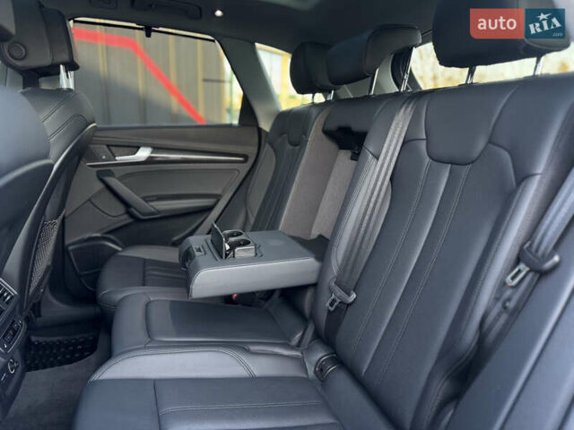 Синій Ауді Ку 5, об'ємом двигуна 2 л та пробігом 176 тис. км за 24499 $, фото 36 на Automoto.ua