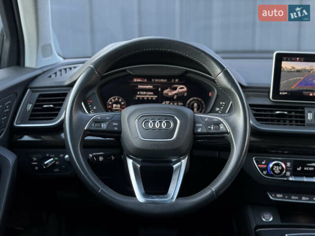 Синій Ауді Ку 5, об'ємом двигуна 2 л та пробігом 176 тис. км за 24499 $, фото 48 на Automoto.ua