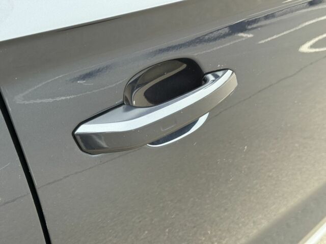 Синий Ауди Ку 5, объемом двигателя 2 л и пробегом 105 тыс. км за 24200 $, фото 6 на Automoto.ua