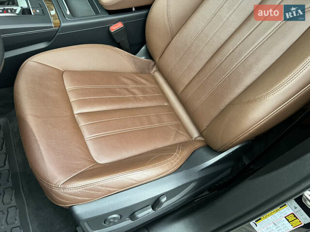 Синій Ауді Ку 5, об'ємом двигуна 2 л та пробігом 104 тис. км за 24999 $, фото 18 на Automoto.ua