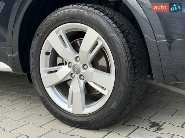 Синий Ауди Ку 5, объемом двигателя 2 л и пробегом 177 тыс. км за 24799 $, фото 102 на Automoto.ua