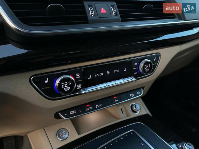 Синий Ауди Ку 5, объемом двигателя 1.98 л и пробегом 83 тыс. км за 27900 $, фото 19 на Automoto.ua