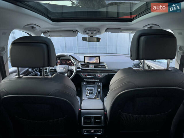 Синій Ауді Ку 5, об'ємом двигуна 2 л та пробігом 176 тис. км за 24499 $, фото 40 на Automoto.ua