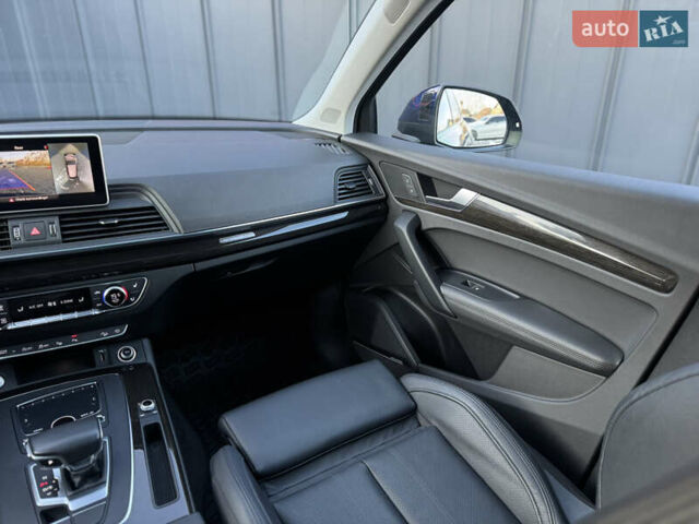 Синій Ауді Ку 5, об'ємом двигуна 2 л та пробігом 176 тис. км за 24499 $, фото 51 на Automoto.ua