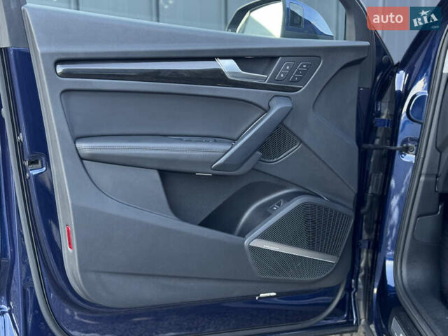 Синій Ауді Ку 5, об'ємом двигуна 2 л та пробігом 176 тис. км за 24499 $, фото 21 на Automoto.ua