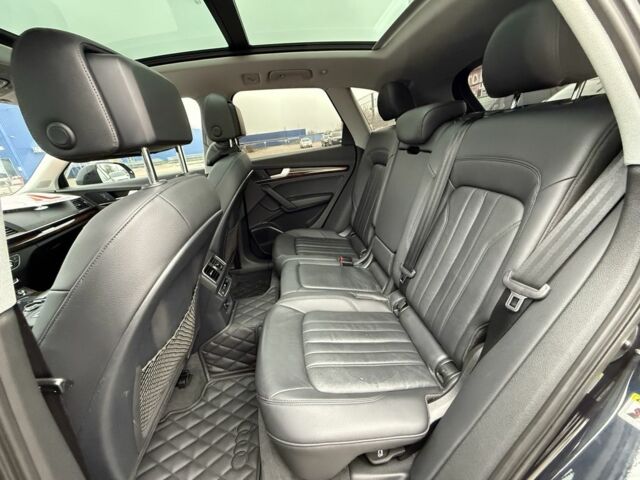 Синий Ауди Ку 5, объемом двигателя 2 л и пробегом 105 тыс. км за 24200 $, фото 14 на Automoto.ua