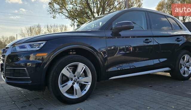 Синий Ауди Ку 5, объемом двигателя 2 л и пробегом 150 тыс. км за 22500 $, фото 46 на Automoto.ua