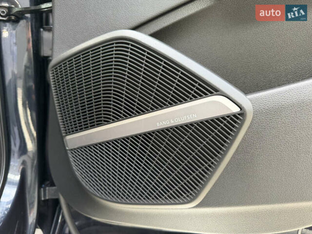 Синий Ауди Ку 5, объемом двигателя 2 л и пробегом 177 тыс. км за 24799 $, фото 73 на Automoto.ua