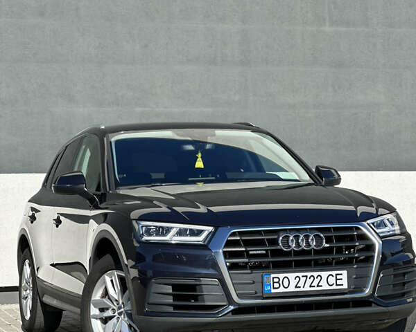 Синий Ауди Ку 5, объемом двигателя 1.97 л и пробегом 230 тыс. км за 27900 $, фото 2 на Automoto.ua