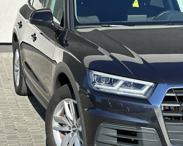 Синий Ауди Ку 5, объемом двигателя 1.97 л и пробегом 230 тыс. км за 27900 $, фото 4 на Automoto.ua