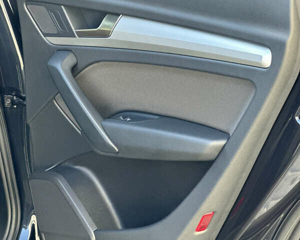 Синий Ауди Ку 5, объемом двигателя 1.97 л и пробегом 230 тыс. км за 27900 $, фото 50 на Automoto.ua