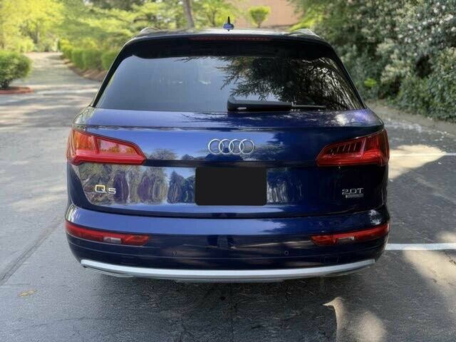 Синий Ауди Ку 5, объемом двигателя 2 л и пробегом 54 тыс. км за 17000 $, фото 3 на Automoto.ua