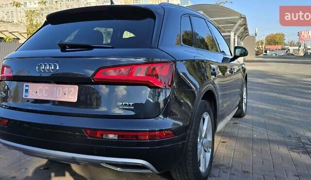 Синий Ауди Ку 5, объемом двигателя 2 л и пробегом 150 тыс. км за 22500 $, фото 38 на Automoto.ua