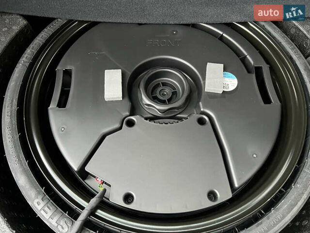 Синій Ауді Ку 5, об'ємом двигуна 2 л та пробігом 104 тис. км за 24999 $, фото 25 на Automoto.ua