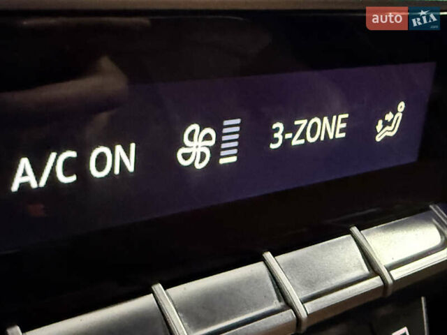 Синий Ауди Ку 5, объемом двигателя 1.98 л и пробегом 79 тыс. км за 29999 $, фото 15 на Automoto.ua