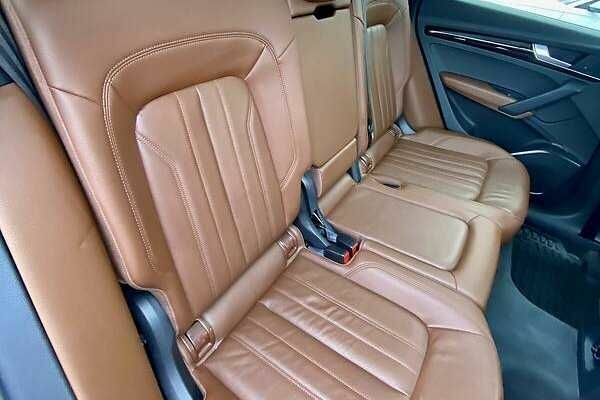 Синий Ауди Ку 5, объемом двигателя 2 л и пробегом 93 тыс. км за 18200 $, фото 19 на Automoto.ua