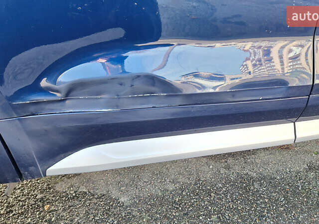 Синий Ауди Ку 5, объемом двигателя 1.98 л и пробегом 205 тыс. км за 16700 $, фото 21 на Automoto.ua