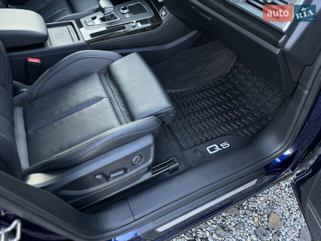 Синій Ауді Ку 5, об'ємом двигуна 2 л та пробігом 176 тис. км за 24499 $, фото 55 на Automoto.ua