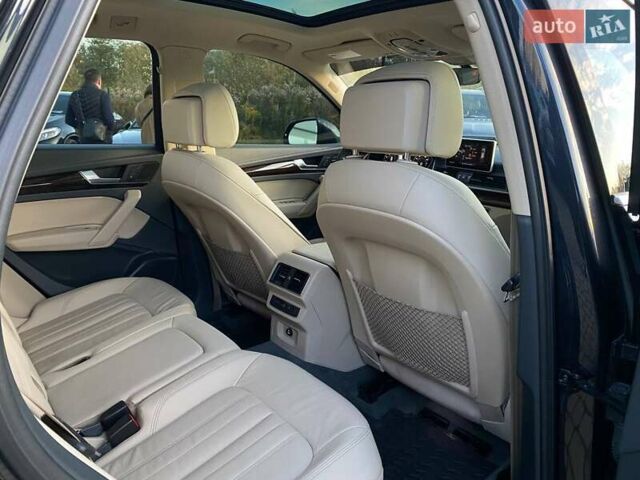 Синій Ауді Ку 5, об'ємом двигуна 2 л та пробігом 157 тис. км за 24900 $, фото 26 на Automoto.ua