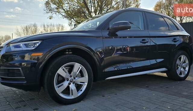 Синий Ауди Ку 5, объемом двигателя 2 л и пробегом 150 тыс. км за 22500 $, фото 44 на Automoto.ua