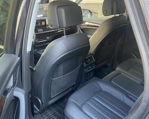 Синий Ауди Ку 5, объемом двигателя 1.98 л и пробегом 53 тыс. км за 28000 $, фото 60 на Automoto.ua