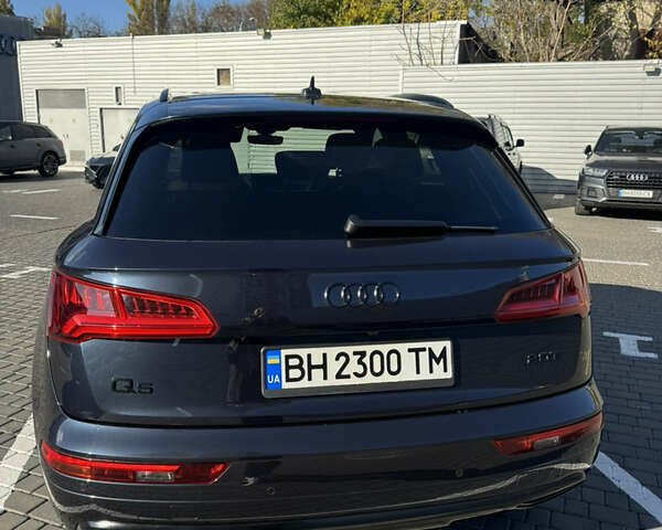 Синий Ауди Ку 5, объемом двигателя 1.98 л и пробегом 79 тыс. км за 29000 $, фото 4 на Automoto.ua