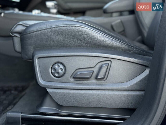 Синій Ауді Ку 5, об'ємом двигуна 2 л та пробігом 176 тис. км за 24499 $, фото 24 на Automoto.ua