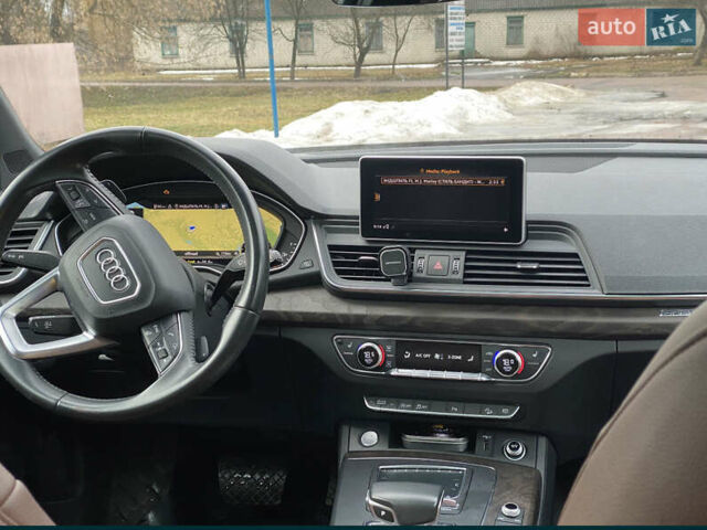 Синий Ауди Ку 5, объемом двигателя 2 л и пробегом 189 тыс. км за 23000 $, фото 5 на Automoto.ua