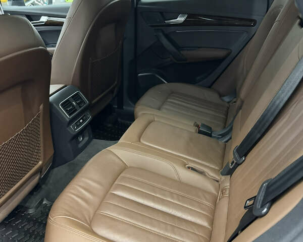 Синий Ауди Ку 5, объемом двигателя 1.98 л и пробегом 129 тыс. км за 24350 $, фото 5 на Automoto.ua