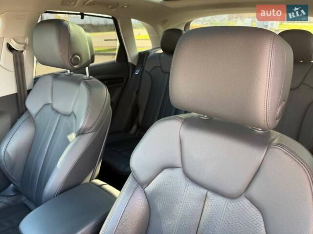 Синій Ауді Ку 5, об'ємом двигуна 1.98 л та пробігом 130 тис. км за 28000 $, фото 43 на Automoto.ua