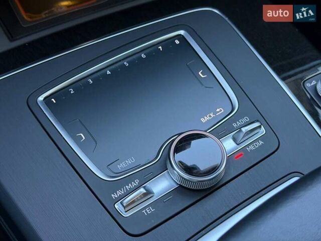 Синій Ауді Ку 5, об'ємом двигуна 1.98 л та пробігом 130 тис. км за 28000 $, фото 66 на Automoto.ua