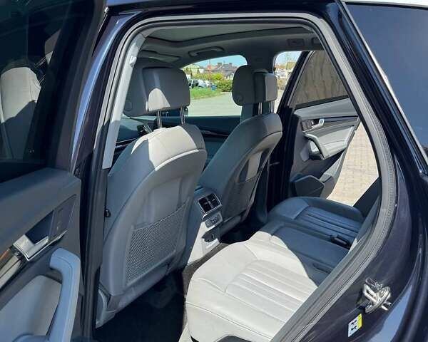 Синий Ауди Ку 5, объемом двигателя 1.98 л и пробегом 71 тыс. км за 31499 $, фото 23 на Automoto.ua