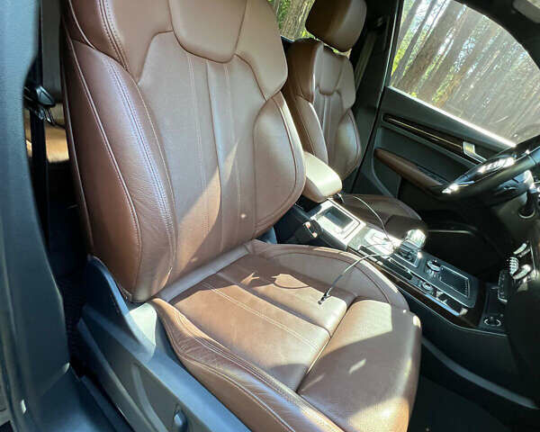 Синий Ауди Ку 5, объемом двигателя 1.98 л и пробегом 62 тыс. км за 32500 $, фото 16 на Automoto.ua