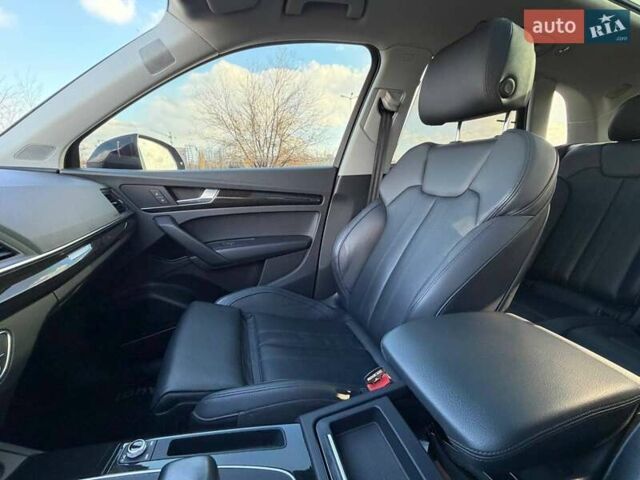 Синій Ауді Ку 5, об'ємом двигуна 1.98 л та пробігом 130 тис. км за 28000 $, фото 72 на Automoto.ua