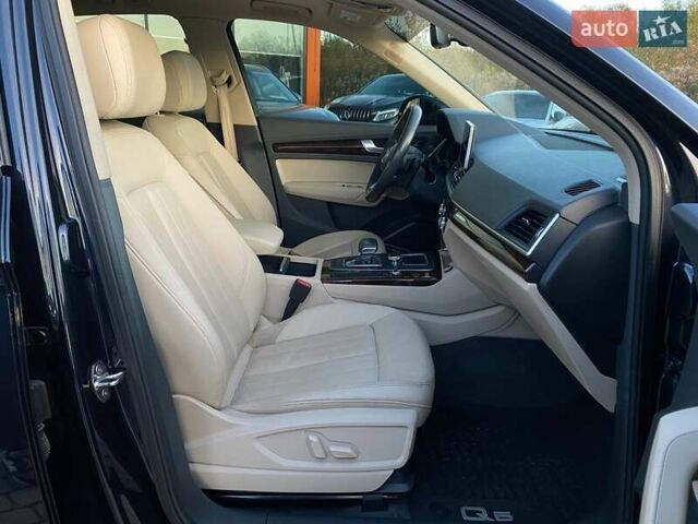 Синій Ауді Ку 5, об'ємом двигуна 2 л та пробігом 157 тис. км за 24900 $, фото 28 на Automoto.ua