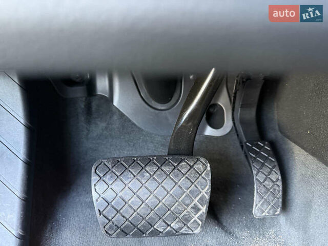 Синий Ауди Ку 5, объемом двигателя 1.98 л и пробегом 88 тыс. км за 30700 $, фото 16 на Automoto.ua