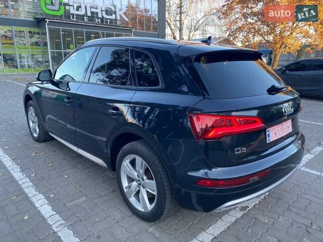 Синій Ауді Ку 5, об'ємом двигуна 2 л та пробігом 150 тис. км за 21999 $, фото 4 на Automoto.ua