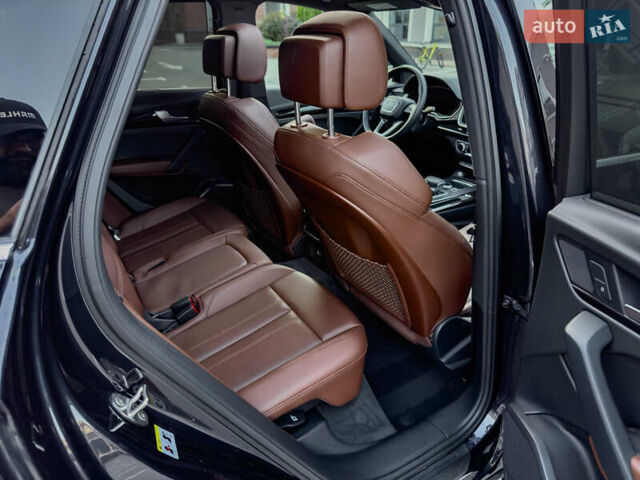 Синій Ауді Ку 5, об'ємом двигуна 2 л та пробігом 86 тис. км за 32999 $, фото 48 на Automoto.ua